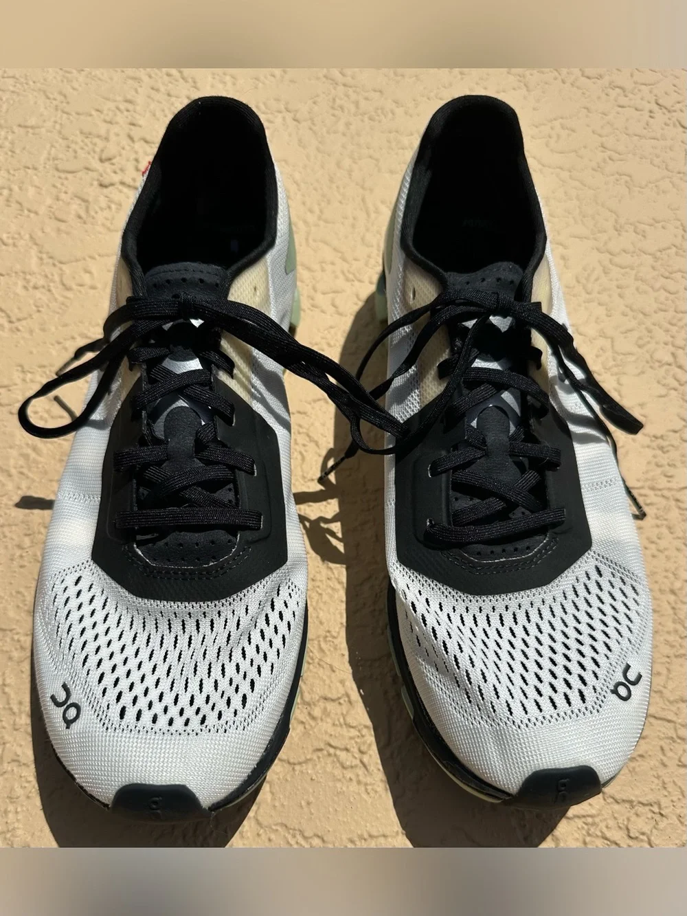 On Cloudflash 2 White Olive Green Running Shoes Women Size 9 in Excellent Cond